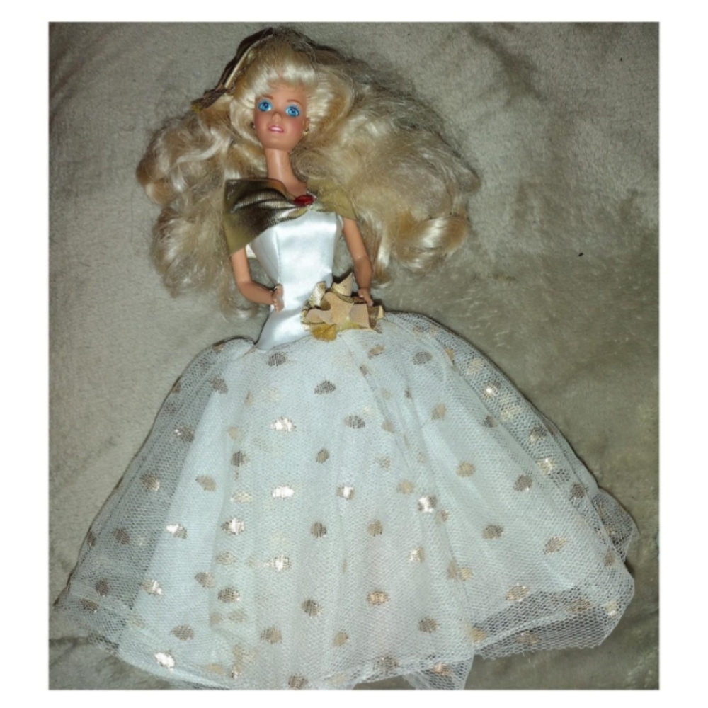 Vintage 1991 Jewel Jubilee Barbie